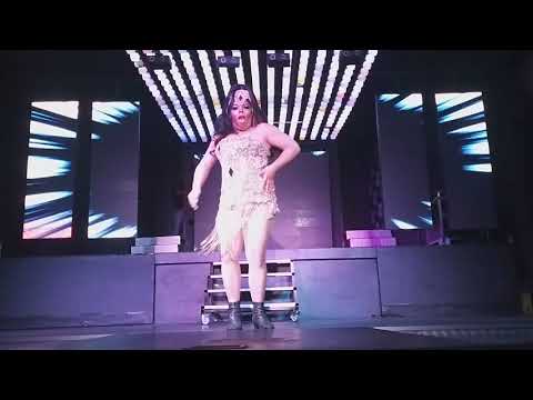 CAUANNY HILLS.  SHOW TIME A HORA DO GONGO .