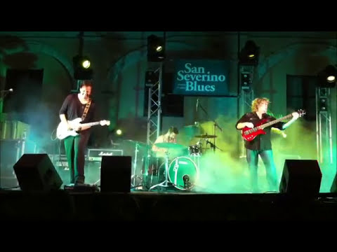 Francesco Frank Ricci e Stu Hamm (Joe Satriani, Steve Vai) San Severino Blues 2014