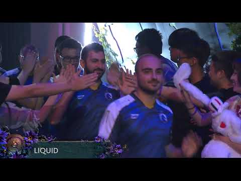 Crowd at TI9 boo TNC