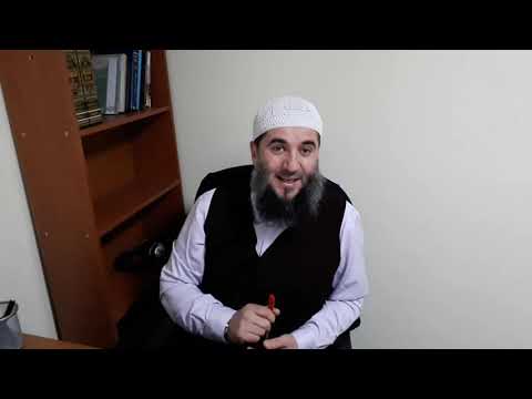 Hoxhë Muharem Ismaili u kundërpërgjigjet Islamofobëve që tallen dhe fyejnë në facebook