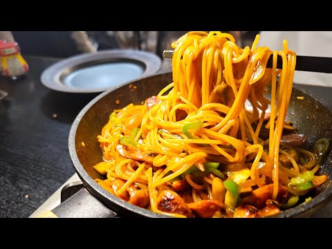 Beyond Supreme Neapolitan Pasta: One-Pan Perfection