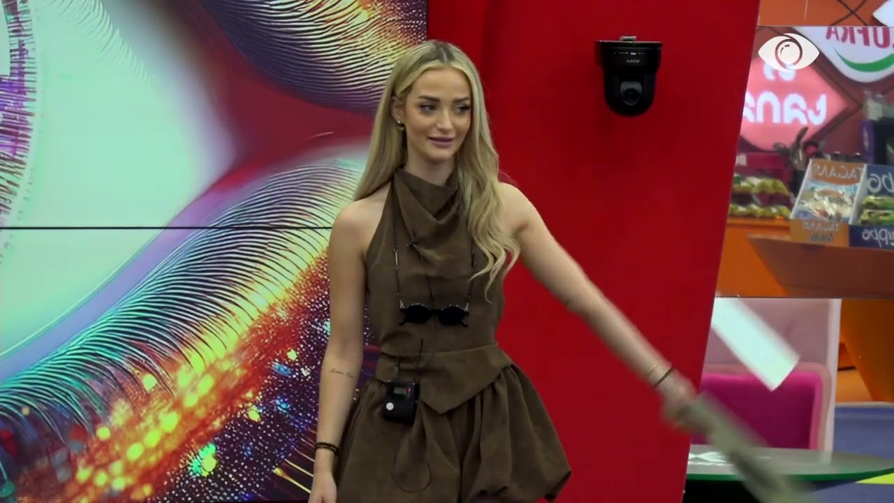 Zarf në shtëpi, banorët duhet të pozojnë me Enzo Attini-n