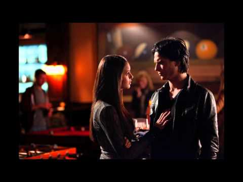 The Vampire Diaries Season 4 Episode 2 Review & The Ultimate Love Triangle