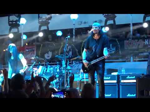 download lagu mp3 mp4 Bruce Kulick, download lagu Bruce Kulick gratis, unduh video klip Bruce Kulick