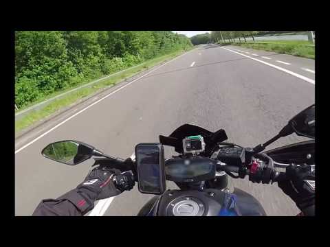 WTF - un papy nous coupe la route tranquille!!!