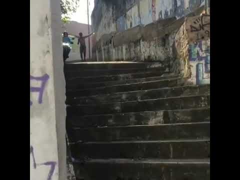 Tigerzona descendo o escadão #tiger800 #TRIUMPH🚀