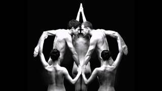 CHRISSIE HYNDE (The Pretenders) - State of Independence