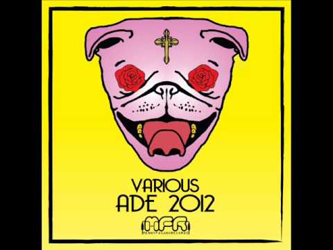 MFR025 - 4. Carlo Cavalli - Black Line (Deep Version)