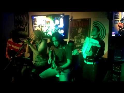 PIPE PABON & A DOS PALOS COFFE PUB