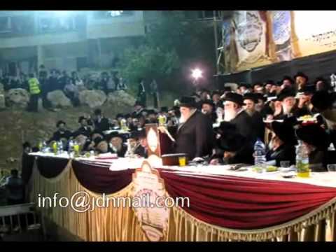 Belzer Rebbe attending Chanukas Habyis of new Talmud Torah - Cheshvan 5771