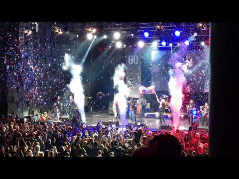 Aleš Brichta Projekt a Hattrick a hosté večera - Nechte vlajky vlát (6.10.2019)