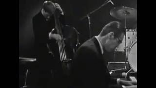 Bill Evans - Waltz For Debby