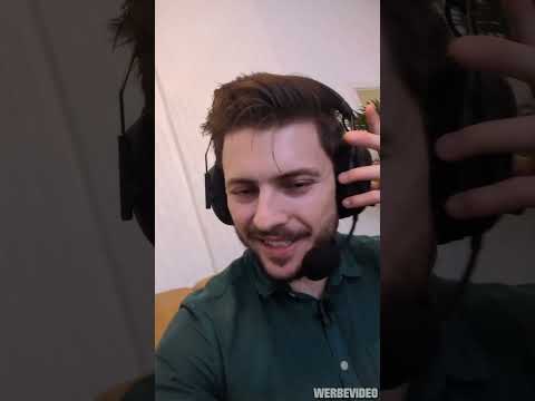 Wireless gaming in the living room! 😍⌨ Razer Joro keyboard & Basilisk Mobile Wireless Gaming Mous...