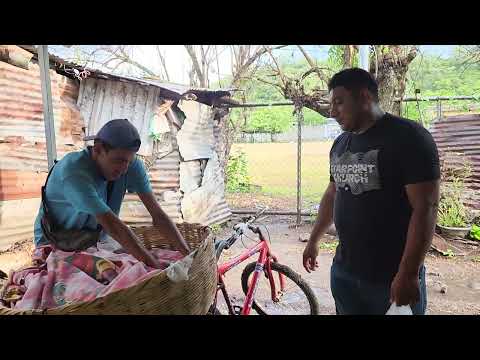 Dublas recorre  todo nuevo eden de san juan vendiendo pan 🍞 un vendedor muy reconocido por todos 