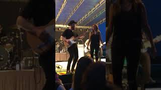 Jana Kramer - Don’t touch my radio - Live