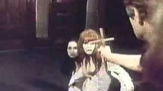 Low - &#39;Witches&#39;