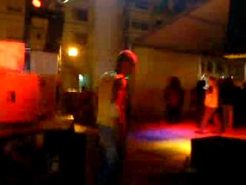 Els borrachos d'Oliva arrassant en la pista 2