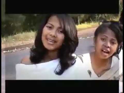 VAKANA SAROBIDY (Rolland Raelison) - FANIRY RAELISON & ANGOLAN'IMERINA