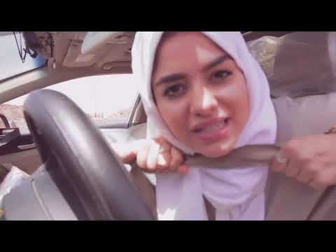 Arab Girl Freestyle On Car   Leesa   Arabic Trap
