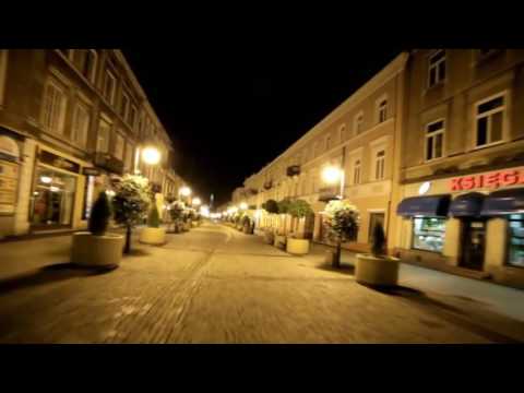 Emcekfadrat - Pewnej nocy  (  feat RDZ )