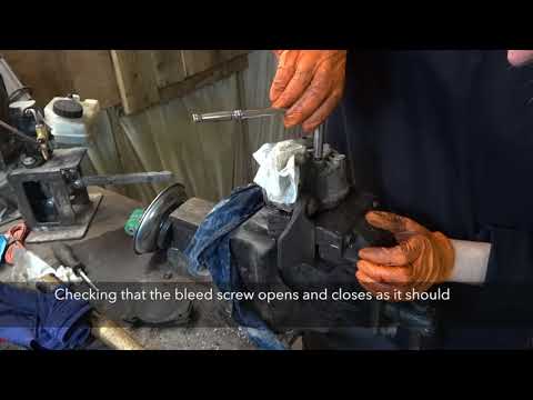 Fitting Citroen saxo brake callipers to a Peugeot 305