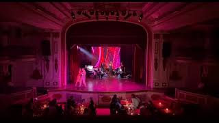 Carla Espinoza y Marcos Monzón en Piazzolla Tango bailando Milongueando en el 40'