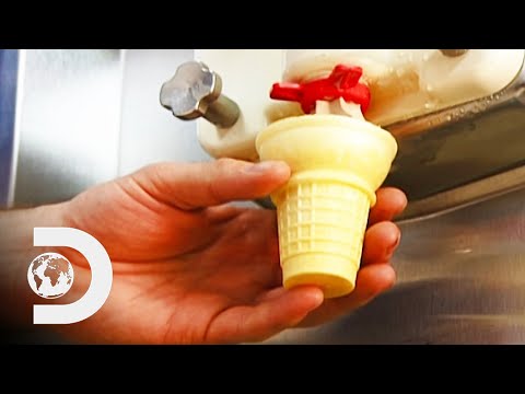 アイスクリームコーンの作り方 (ICE CREAM CONES | How It's Made)