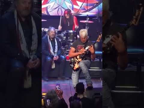 George Lynch MELTS FACES on ‘Tooth and Nail’ 🔥 Don Dokken Left SHOOK 😳 #georgelynch #dokken