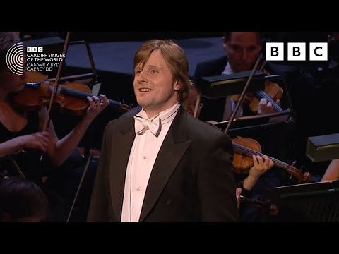 Andrei Bondarenko - Rivolgete a lui lo sguardo from Così fan tutte (CSOTW, 19th June 2011)