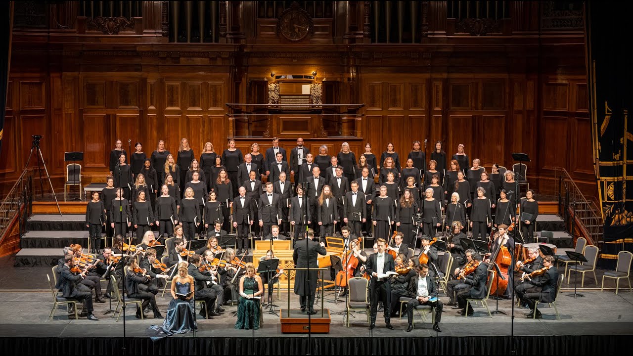 Handel's Messiah (A complete performance by Royal Melbourne Philharmonic conducted by Andrew Wailes)