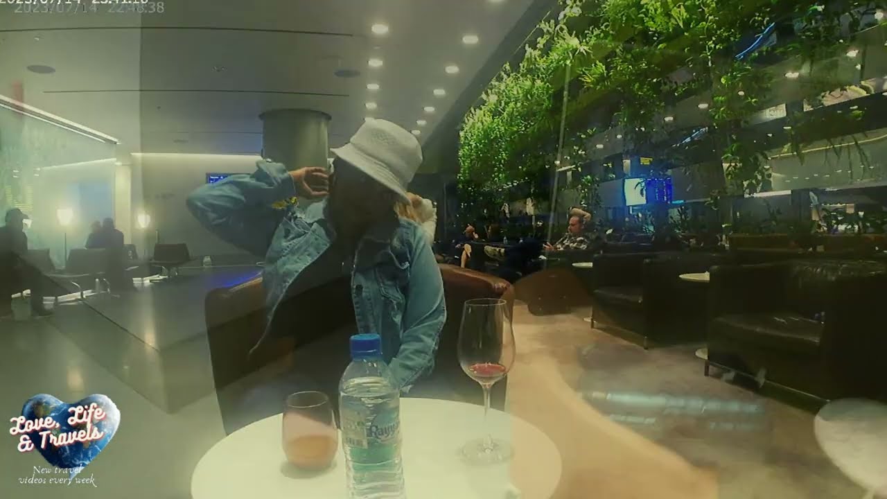 Al Maha Arrival Lounge (Before Immigration)