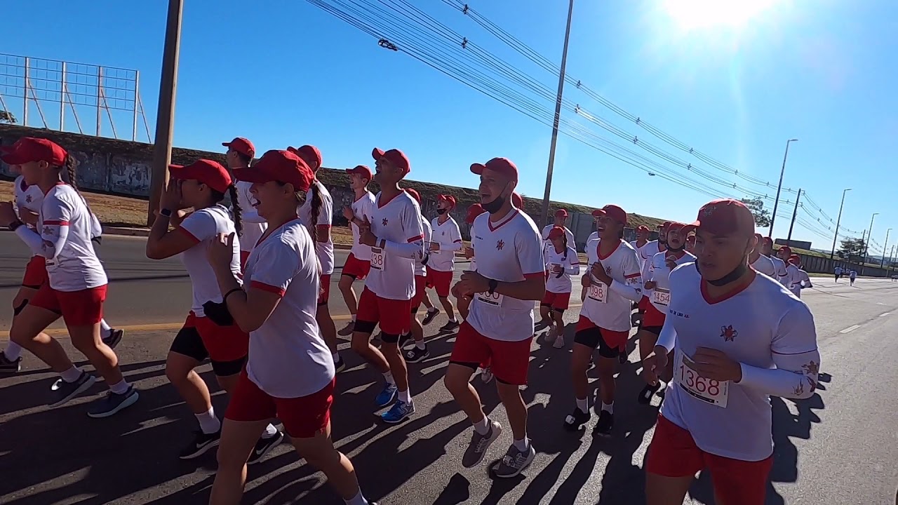 Charlie Mike - Bombeiro - De Lima - Corrida do fogo