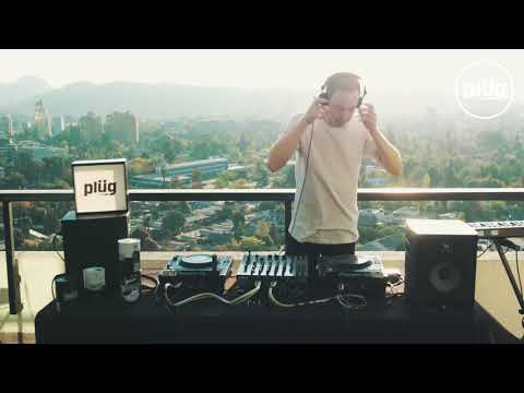 klubforward.org - Plüg presents: Saulo Pisa  - Rooftop Session Santiago de Chile