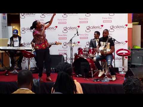 Fena Gitu live at Galleria  19th December(1)