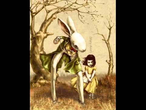 Marcas - The Looking Glass