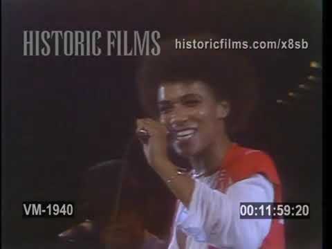 Maxine Nightingale - "Right Back Where We Started From" live 1976