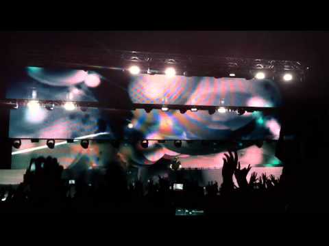 TIESTO CLUB LIFE UKRAINE [Hardwell] part 1