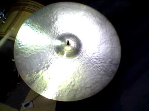22 Kontroversial Ride, 2077g - Handcrafted cymbals by Craig Lauritsen.MOV