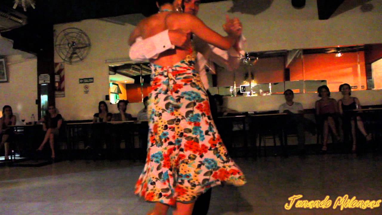JUAN STEFANIDES Y JIMENA HOEFFNER EN MILONGA 10 (Milonga)