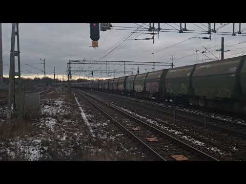 Hectorrail 243 mot Värtan passerar Älvsjö