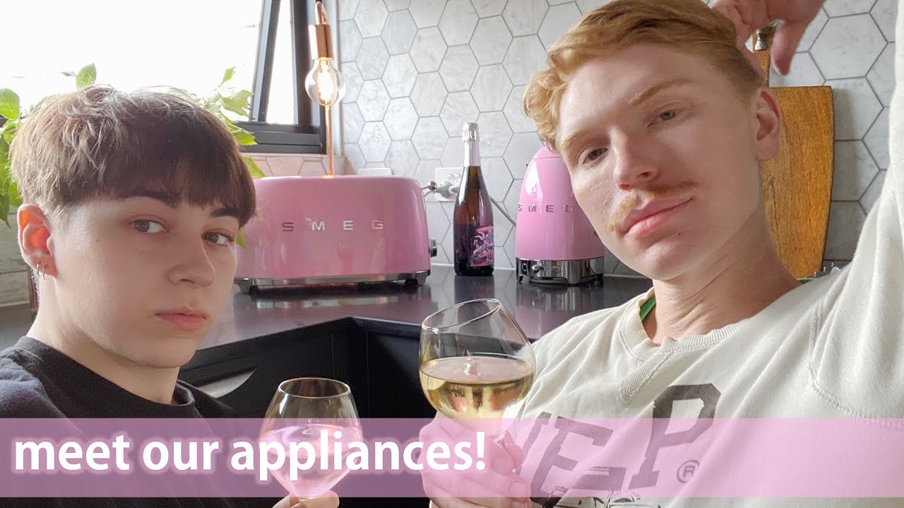 we spent $800 on a PINK TOASTER + KETTLE! (smeg unboxing)