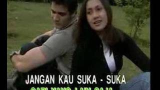 Download lagu Ceplas Ceplos mp3