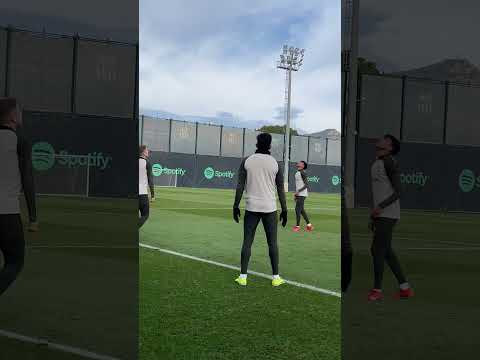 The ball control 🤤 #shorts #fcbarcelona