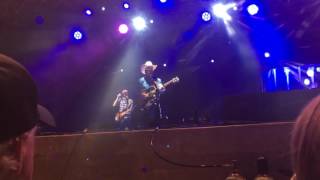 Cody Johnson - Gotta Be Me (Live)