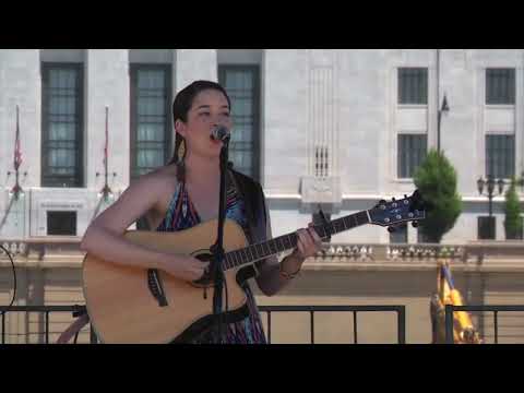 Columbus Arts Festival - Americana Singer Songwriter Katie Davis - LIVE Acoustic Music - Cover Songs