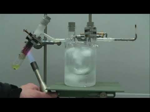 Katalytisches Cracken von Paraffin