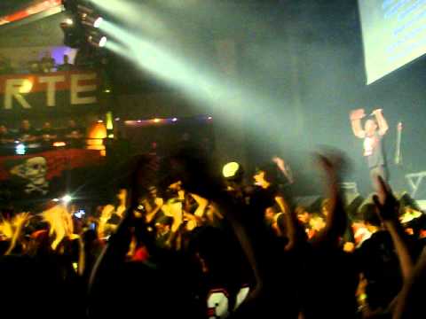 FESTA  34 ANOS OS FANÁTICOS - ATIREI O PAÚ NOS coxa