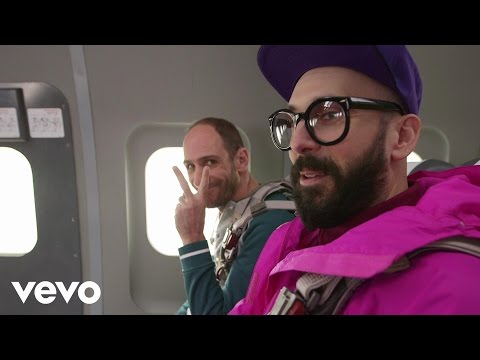 OK Go - Upside Down & Inside Out (Behind the Scenes)