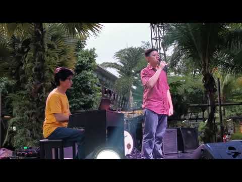 Koko Joel and Kak Rey on White Christmas