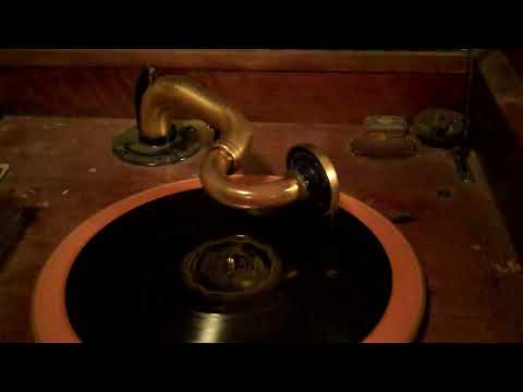 THE TROUBADOURS NAT SHILKRET - DREAM KISSES - ROARING 20's VICTROLA 8-30